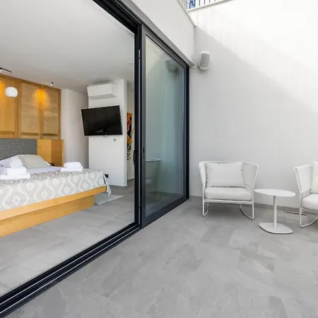 Luxury Cordelia - Sibenik, Pool And Sauna