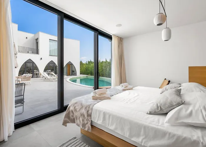 Luxury Cordelia - Sibenik, Pool And Sauna * Srima