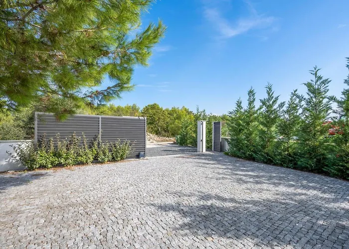 Luxury Cordelia - Sibenik, Pool And Sauna * Srima